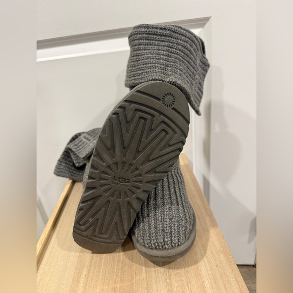 UGG Australia Gray Knit Tall Boots Women’s Size 7 Cozy Winter Shearling - Picture 7 of 9